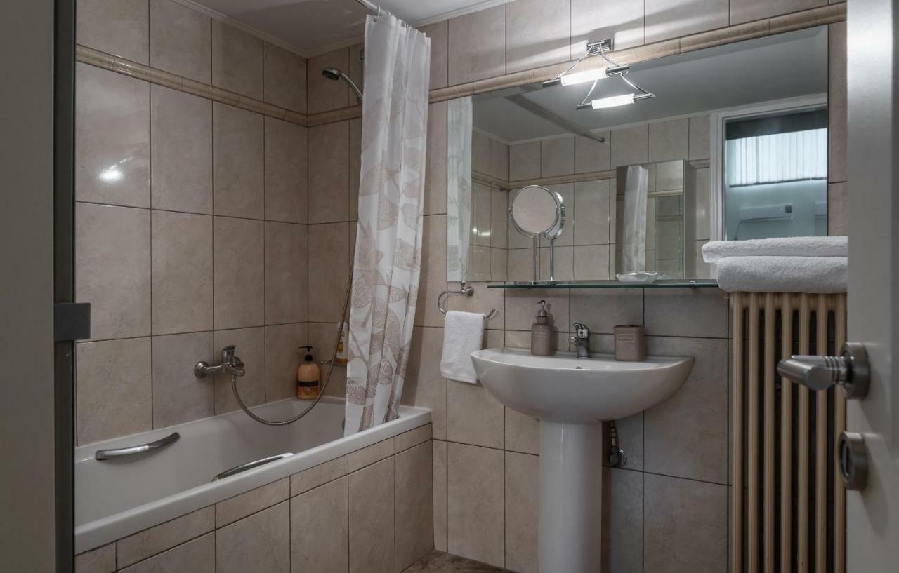 Acropolis Koukaki Loft Private Garden Apartment Athens Luaran gambar