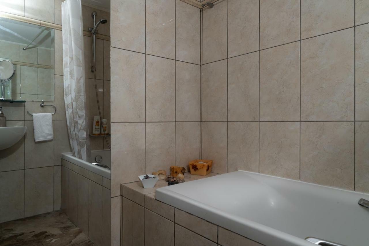 Acropolis Koukaki Loft Private Garden Apartment Athens Luaran gambar